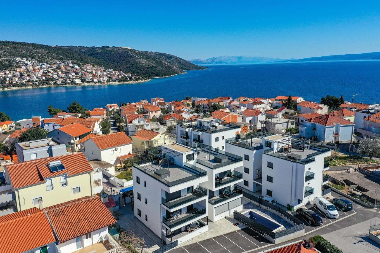 Luxury Apartment Pia With Swimming Pool And Grill Traù Esterno foto