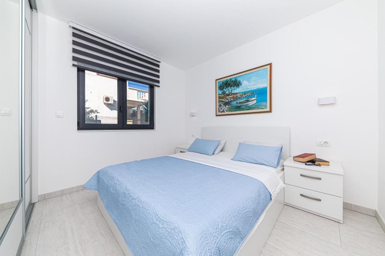 Luxury Apartment Pia With Swimming Pool And Grill Traù Esterno foto