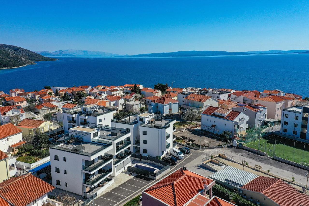 Luxury Apartment Pia With Swimming Pool And Grill Traù Esterno foto