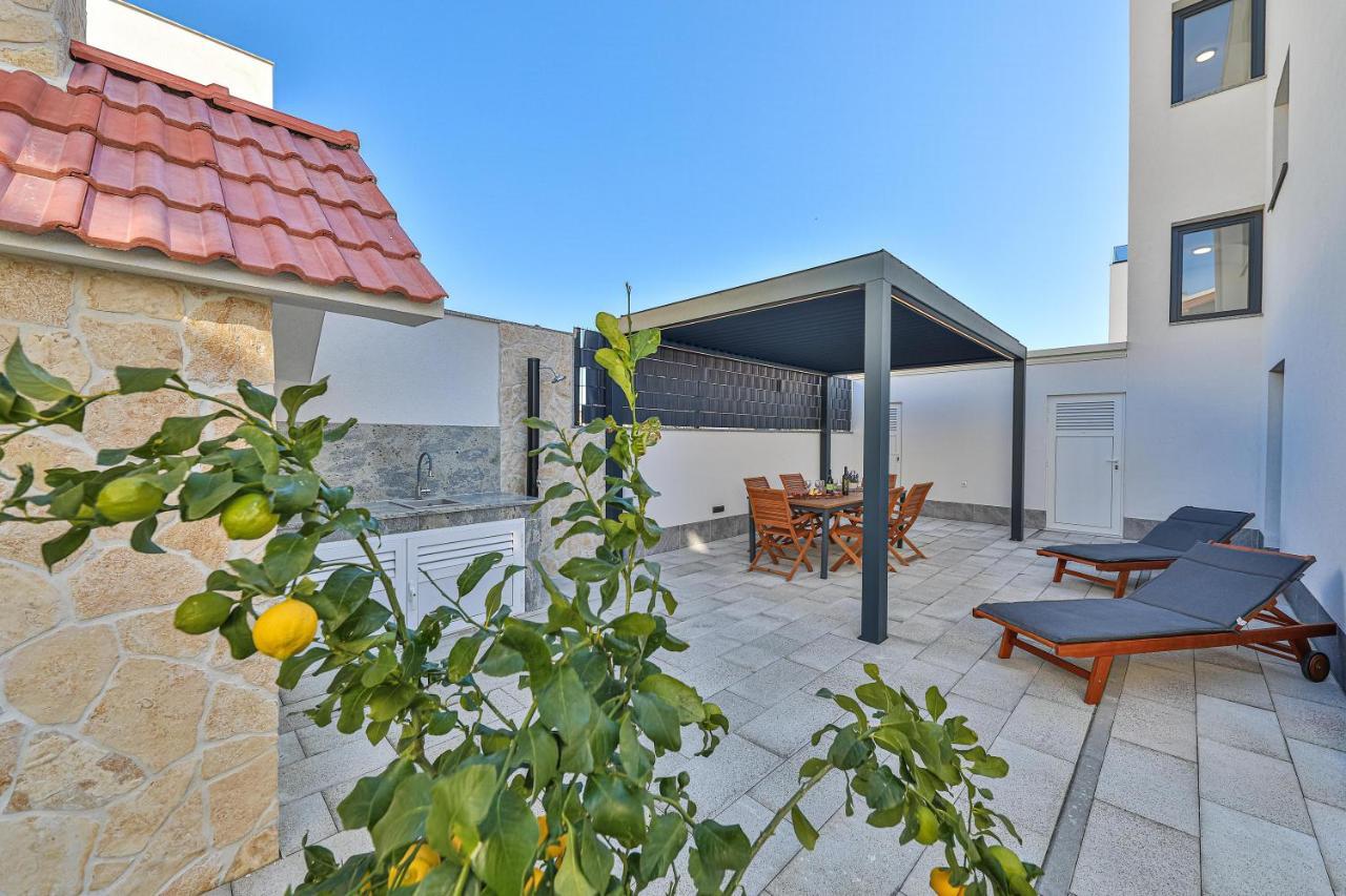Luxury Apartment Pia With Swimming Pool And Grill Traù Esterno foto